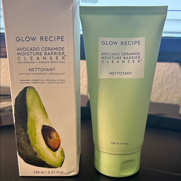 Glow Recipe Avocado Ceramide Cleanser - Picture 2 of 2